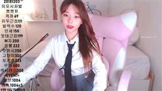 免费在线观看《18+韩国小姐姐VIP视频302》